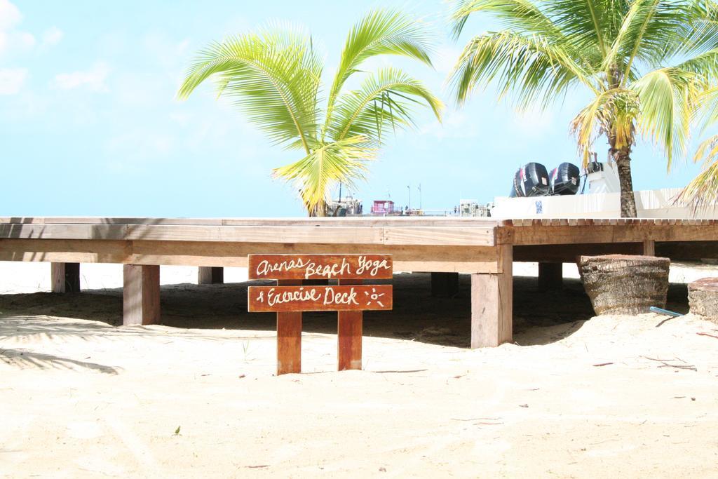 Arenas Beach Hotel Corn Island Exterior photo