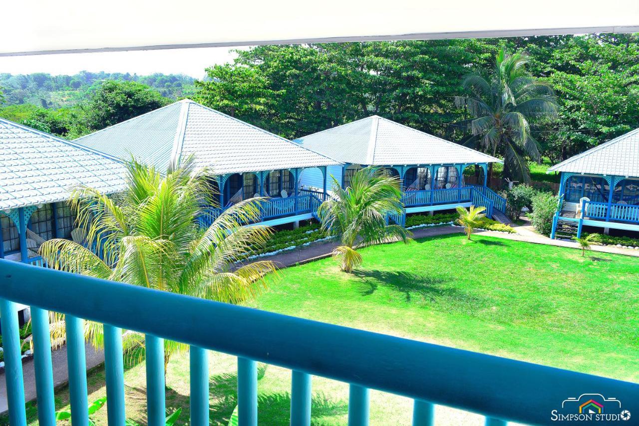 Arenas Beach Hotel Corn Island Exterior photo